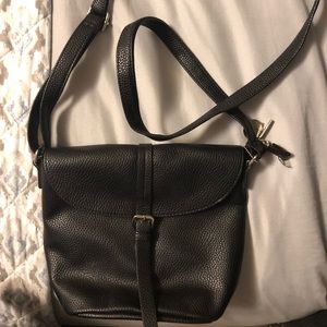 ⭐️Roots Small Crossbody